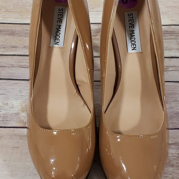 Steve Madden Pumps - Picture 4 of 8